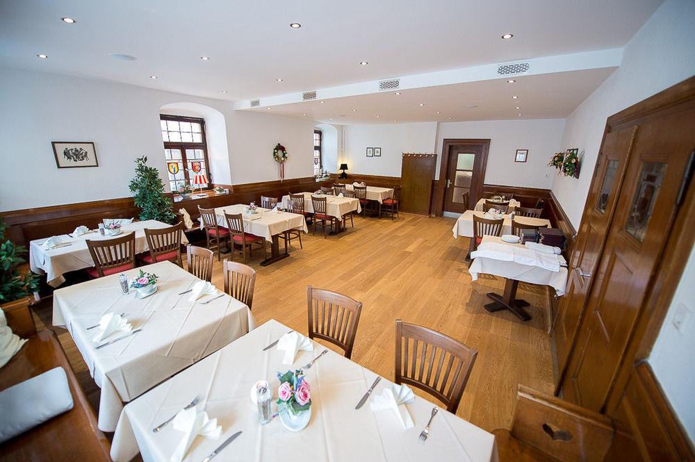 Gasthof Baeren Ochsenfurt Exterior photo